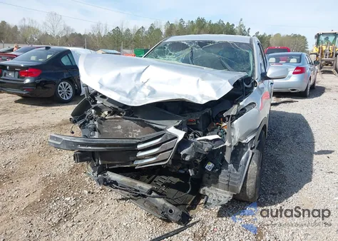 2014 Hyundai Santa Fe Sport 2.4L from USA, damaged, VIN 5XYZT3LB9EG134343